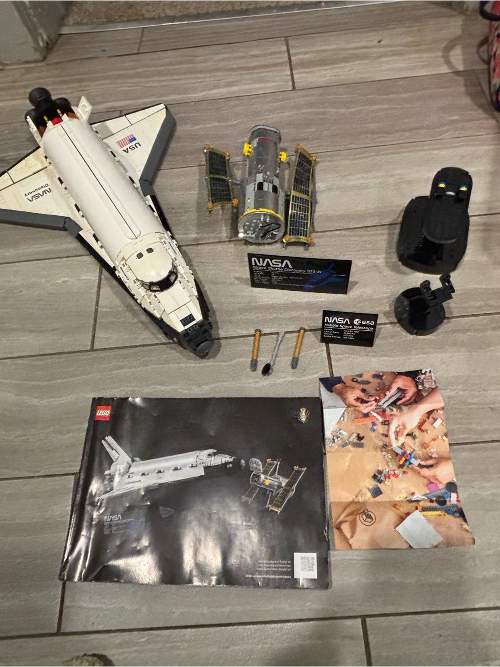 LEGO Icons 10283 NASA Space Shuttle Discovery With Instructions & Satellite